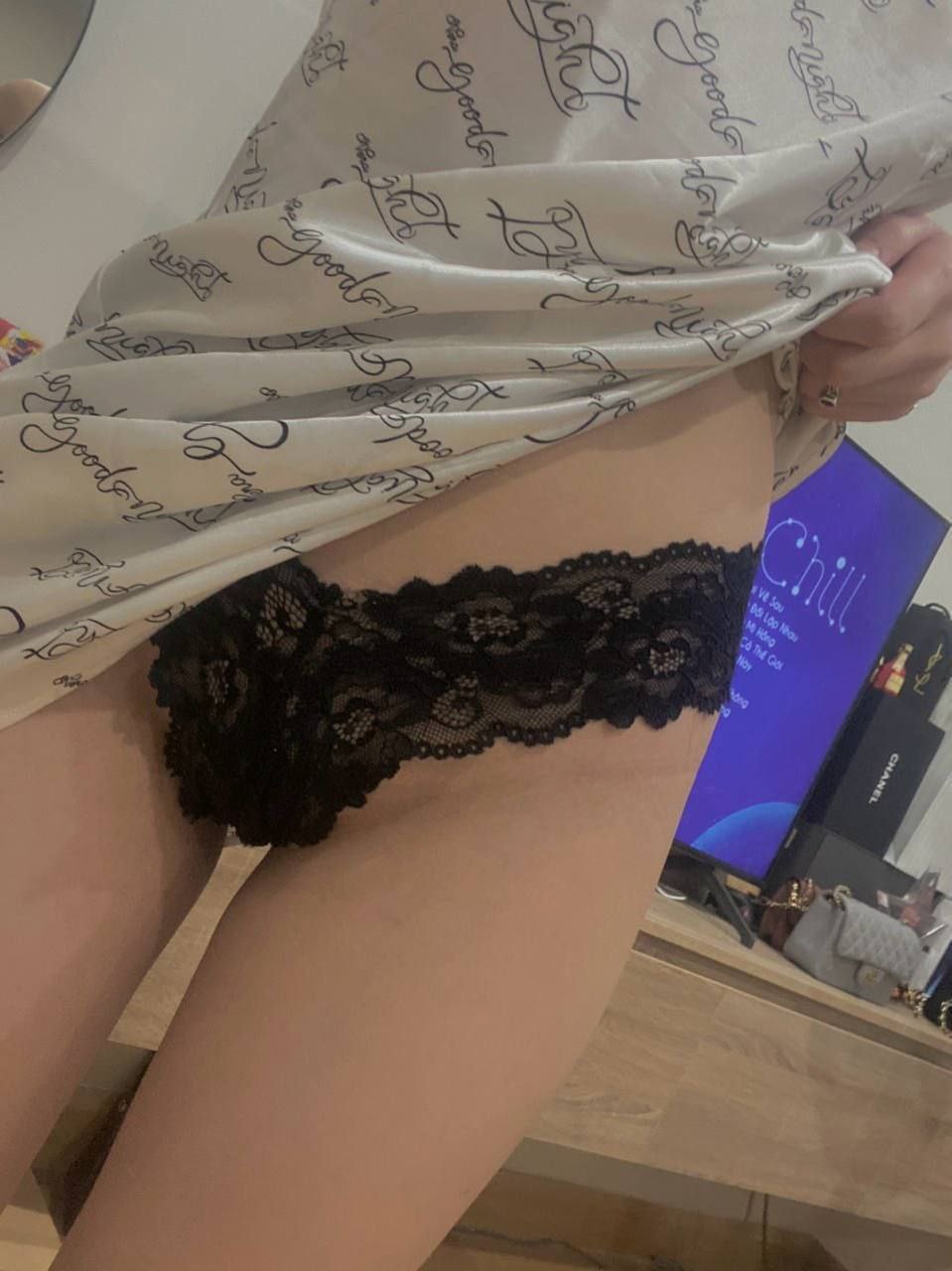 Anh người lái xe may mắn khi cấp trên già có vợ trẻ vừa xinh lại dâm vô cùng