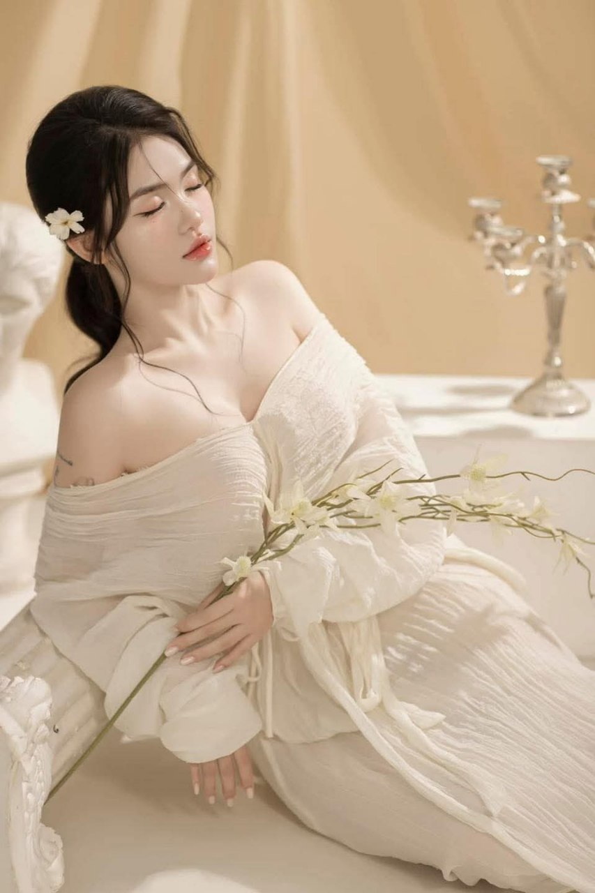 Địt nhau không che cùng nữ sinh cấp ba lồn múp